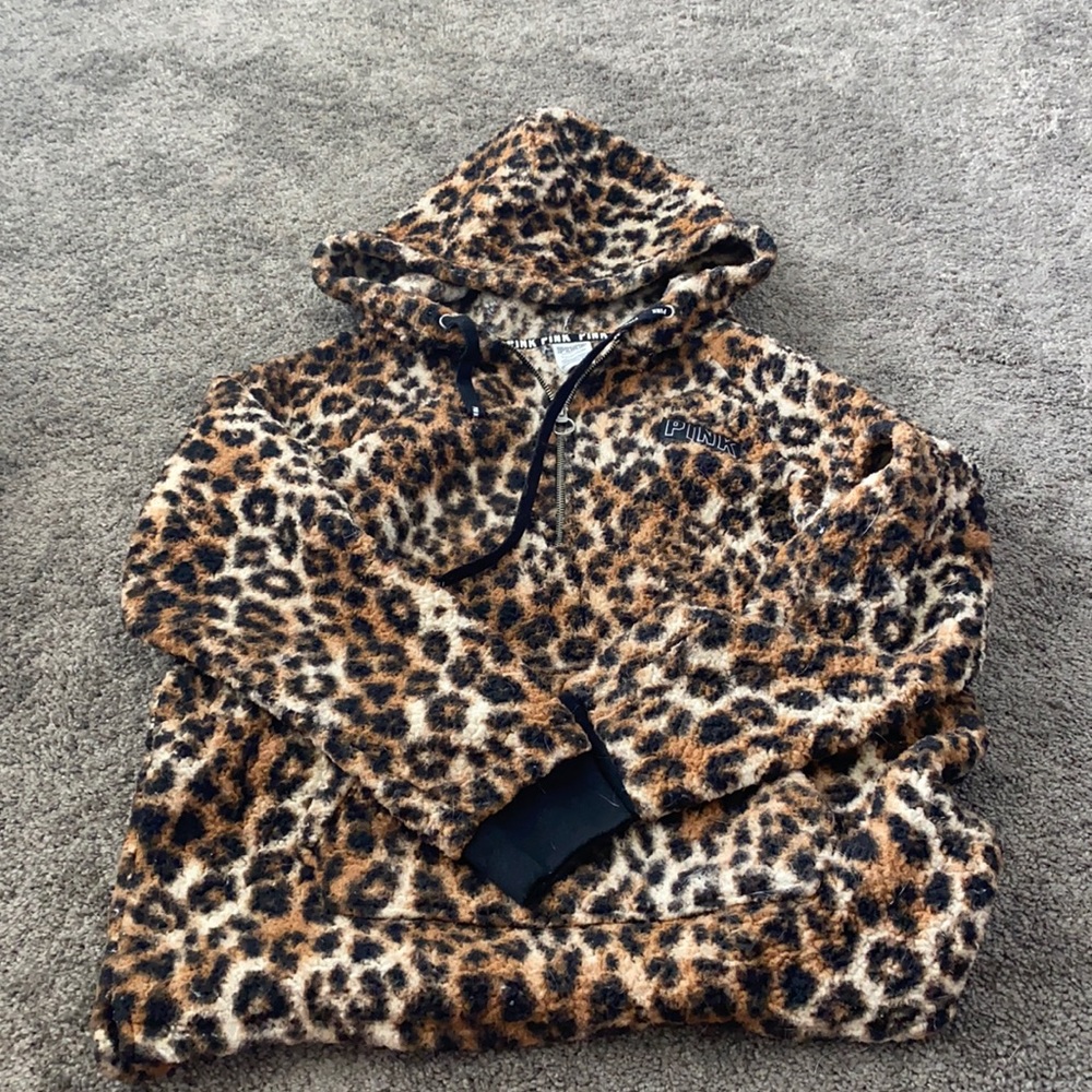 Victoria’s Secret Pink leopard Sherpa jacket